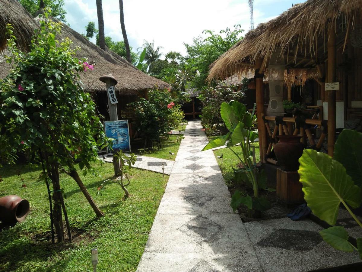 Tua Tua Keladi Bungalows Gili Air Exterior foto